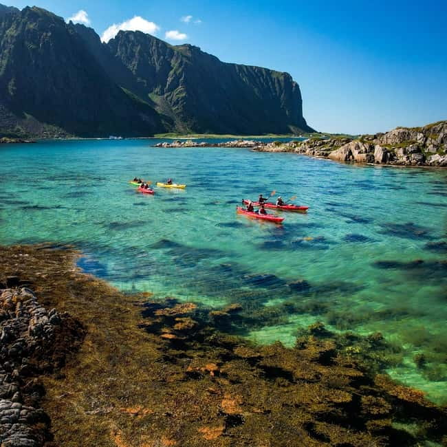 Eggum Lofoten: Kayaking Tour in Lofoten with Snacks - The snack-and-hot-drink break on a little island