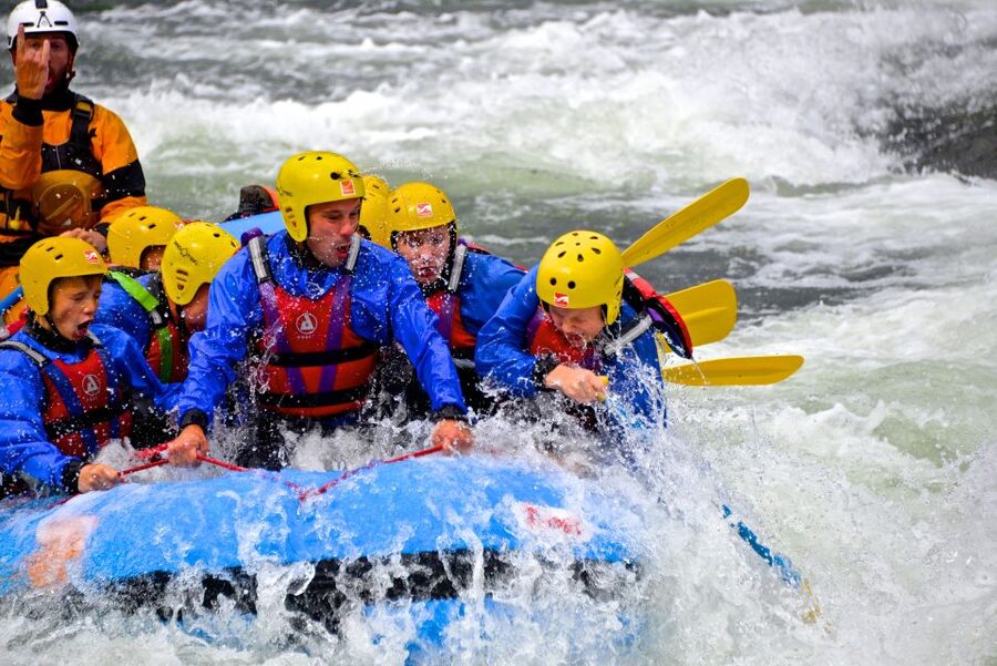 Evje: White Water Rafting Trip on Norway's Warmest Rivers - Rafting as teamwork: what the guide actually does for you