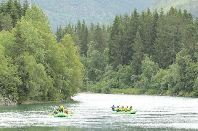 Family Rafting Grade 2 - Entering the logistics in Voss, and getting there from Bergen