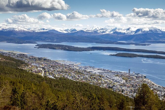 Fishing village Bud and Atlantic Ocean Road in Molde - Getting oriented fast: Rose Maiden, Jazz Boy, and Molde’s landmarks
