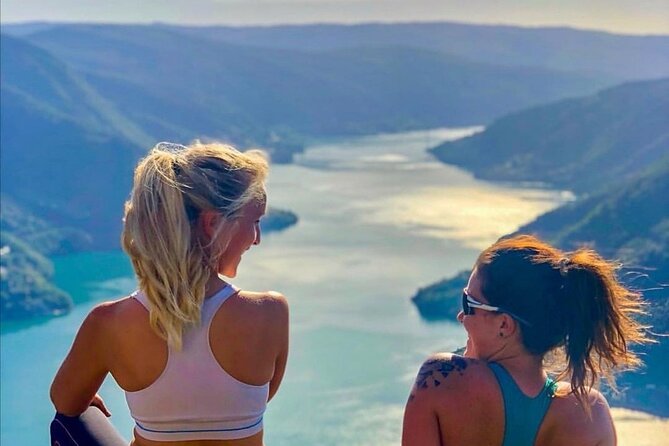 Fjord Hiking - Public tour - What you’ll eat and drink on the mountain (and how to plan around it)