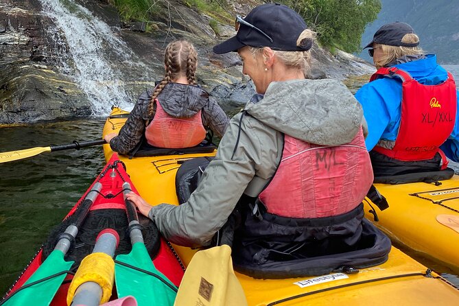 Fjord paddle in Hellesylt - Half Day Kayaking Tour - Why Hellesylt makes sense for fjord kayaking