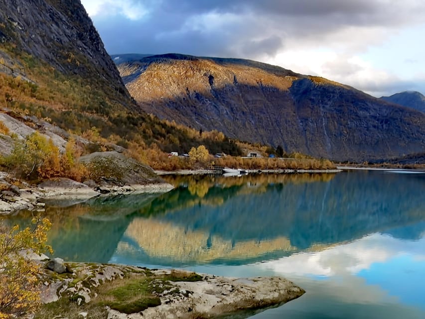 Flåm Flexible Tour with Stegastein, cruise and train include - Bergen to the waterfall-and-views side of Voss