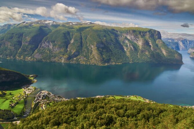 Flam: The Spectacular Stegastein Viewpoint Tour (Small Group) - Stegastein Viewpoint, and why the view hits hard