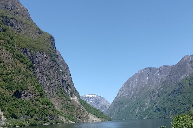 Flåm Tour: Borgund Stave Church, Lærdal & Stegastein - Timing, Photo Stops, and When Bathroom Time Eats Your Visit