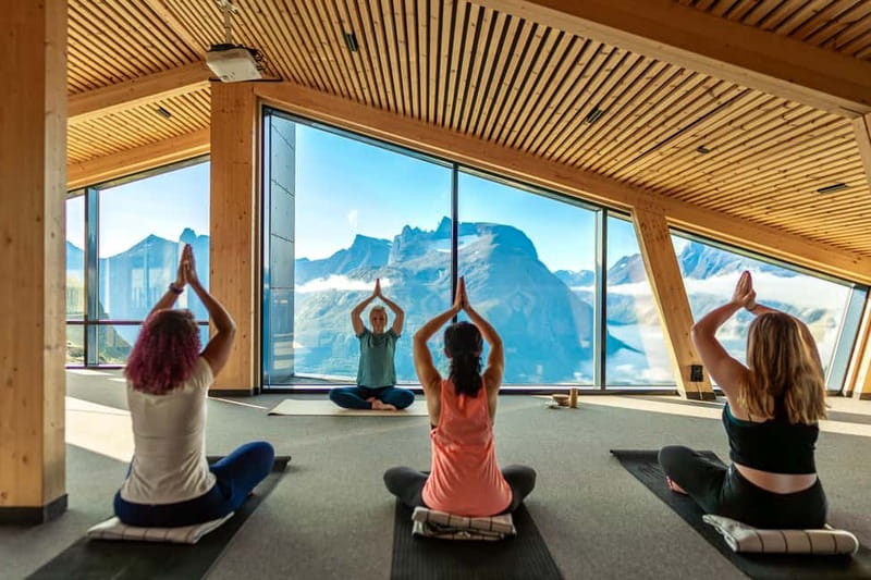 From Åndalsnes: Yoga on Nesaksla Mountain and Gondola Ticket - Key things I’d circle before you book