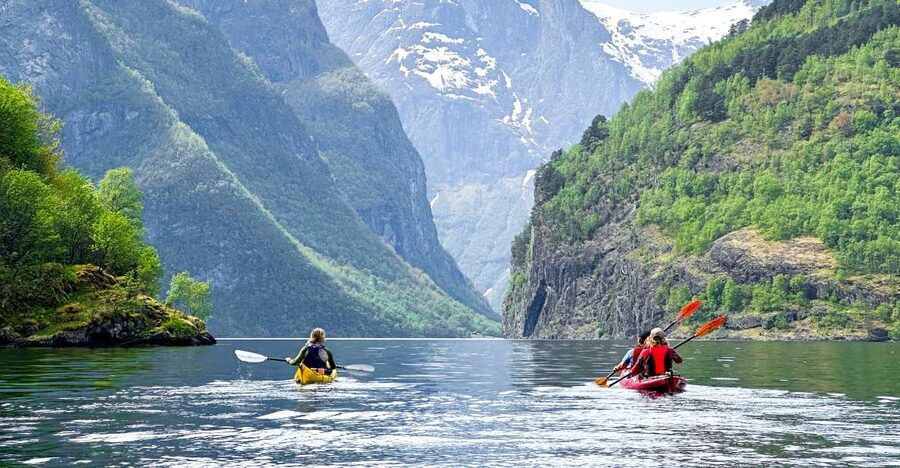 From Flåm: Nærøyfjord 3 Day Kayaking and Camping Tour - Food on the fjord: more than fuel, less than a restaurant