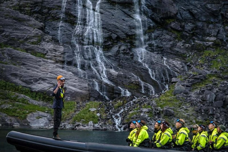 From Hellesylt: Experience Fjordsafari Geirangerfjord on RIB - Seven Sisters Waterfall: the 5-minute stop that feels longer