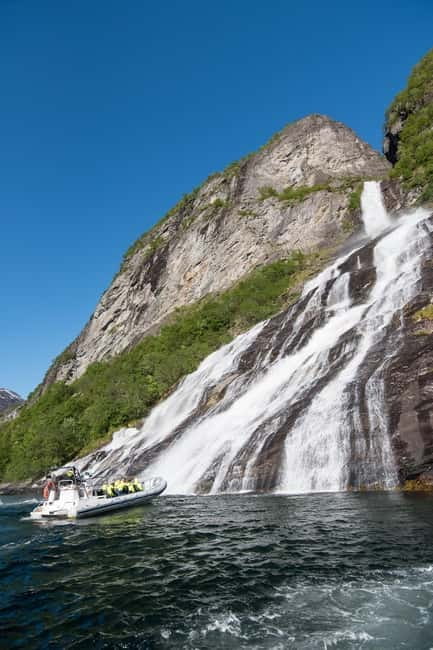 From Hellesylt: Experience Fjordsafari Geirangerfjord on RIB - Wildlife sightings, when conditions cooperate
