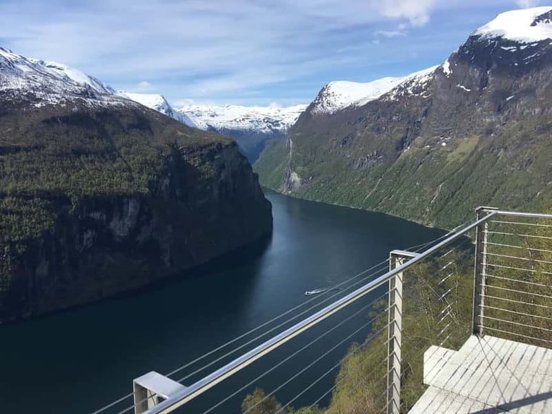 From Hellesylt: Geiranger Highlights Tour with Photo Stops - Stop 1, Eagle Bend’s Geirangerfjord Panorama (15 Minutes)
