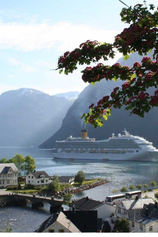 From Hellesylt: The Best of Geiranger Shore Excursion - Glaciers on the Route: Jostedalsbreen Center and a Waterfall Photo Stop