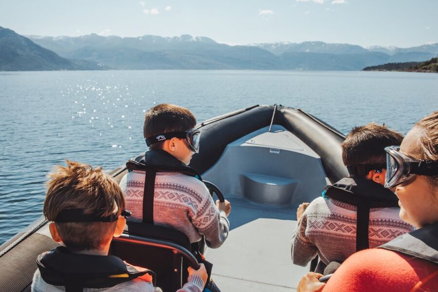 From Norheimsund: Hardangerfjord & Fyksesund RIB Fjord Tour - What you wear on an open RIB, and how the included gear helps