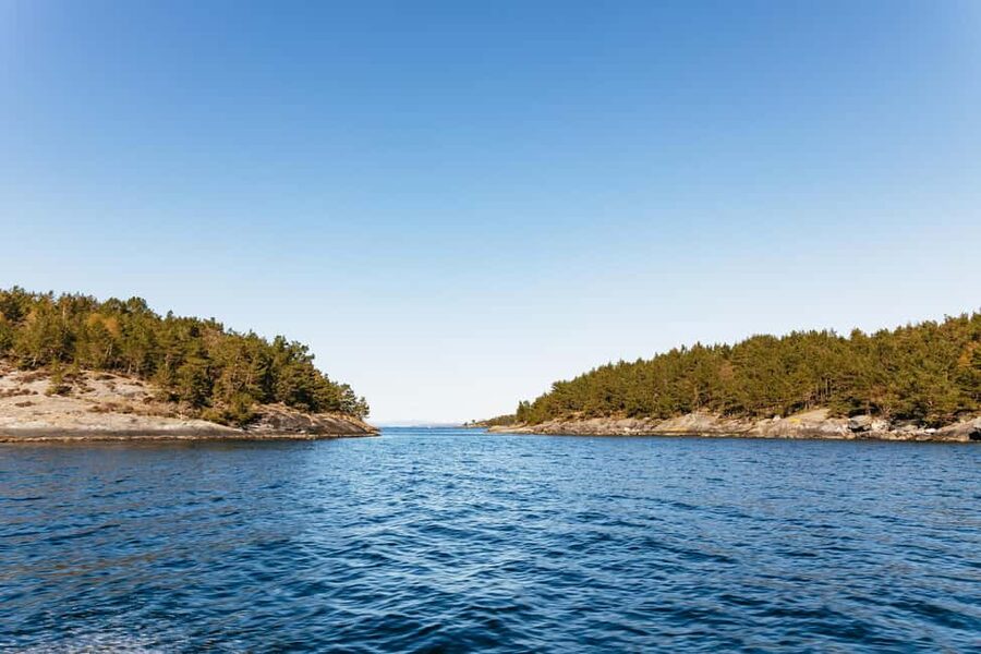 From Stavanger: Lysefjorden & Pulpit Rock RIB Boat Tour - From Stavanger to Lysefjord, this RIB tour is built for real fjord closeness