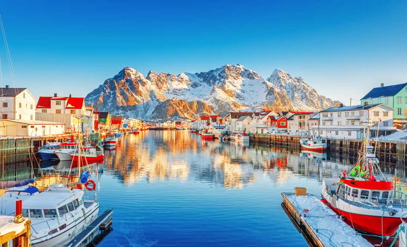 From Svolvaer: 2-Day Lofoten Highlights Photo Tour - The guide factor: better timing, better explanations, better photos