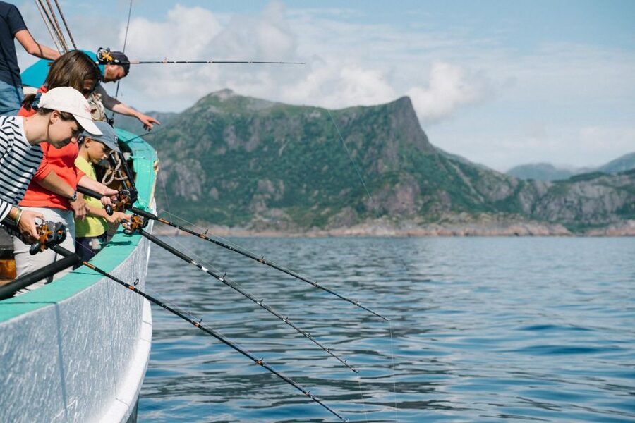 From Svolvaer: Lofoten Fishing Boat Cruise - Stories on the water from Bor, Jonas, and the crew