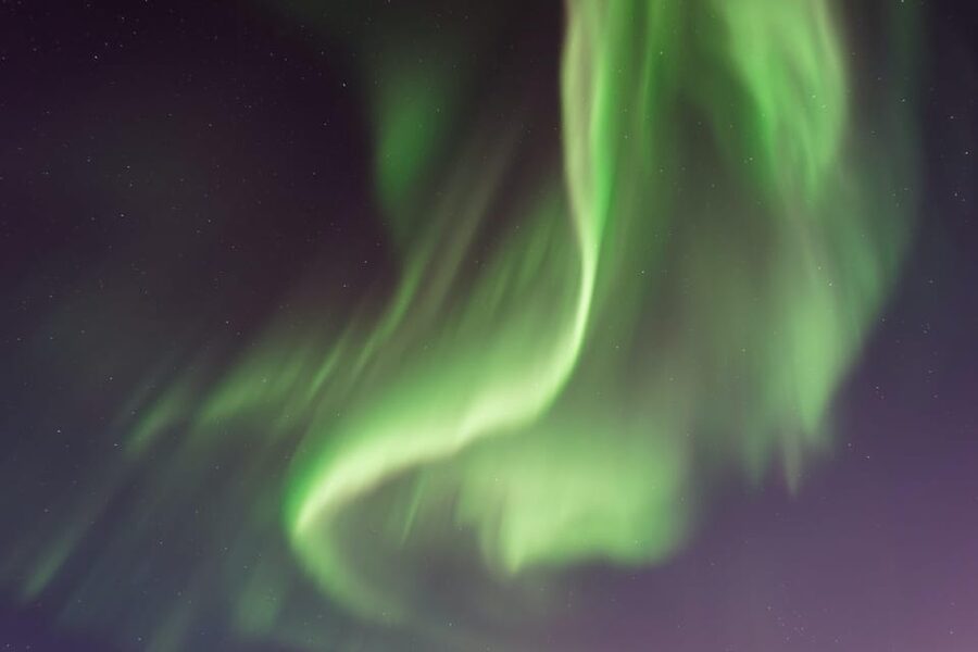 From Tromsø: Aurora Snowshoe Hike - The guide makes the difference: local stories and phone photo tips
