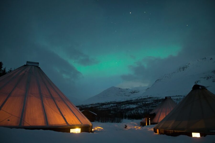 From Tromsø: Evening Reindeer Sledding at Camp Tamok - From Tromsø to Tamokdalen: Getting Past the City Lights