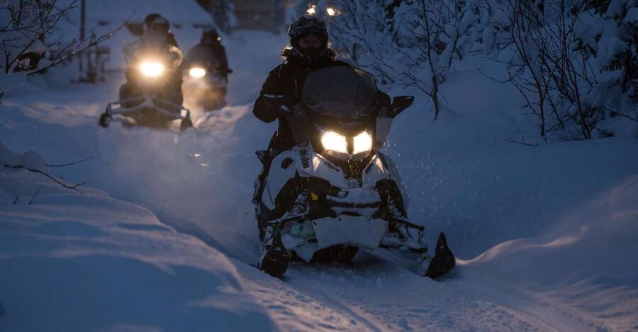 From Tromsø: Evening Snowmobiling Tour at Camp Tamok - How the Snowmobile Tour Works in Total Darkness