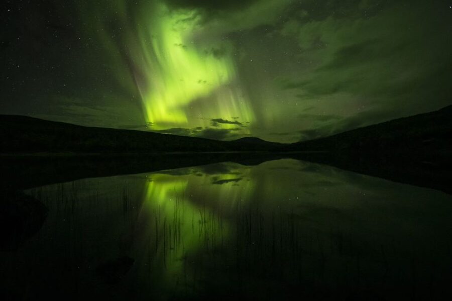From Tromsø: Northern Lights Cruise on a Cozy Vintage Vessel - Staying Warm and Actually Enjoying the Night: Coffee, Deck Time, Sauna, Jacuzzi