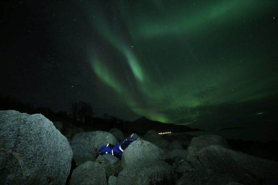 From Tromso: Northern Lights Photography Tour - The guide factor: styles that keep everyone warm and shooting