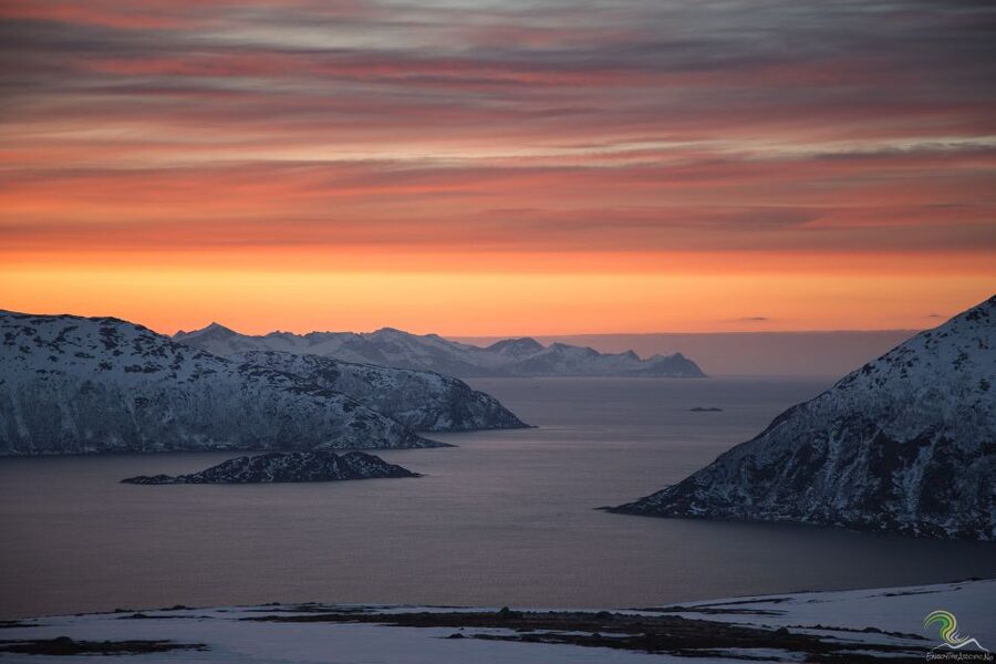 From Tromso: Norwegian Fjords Half-Day Tour - Photo stops on Kvaløya: where your best shots come from