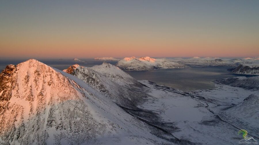 From Tromso: Norwegian Fjords Half-Day Tour - Guides and photography, with real personalities behind the mic