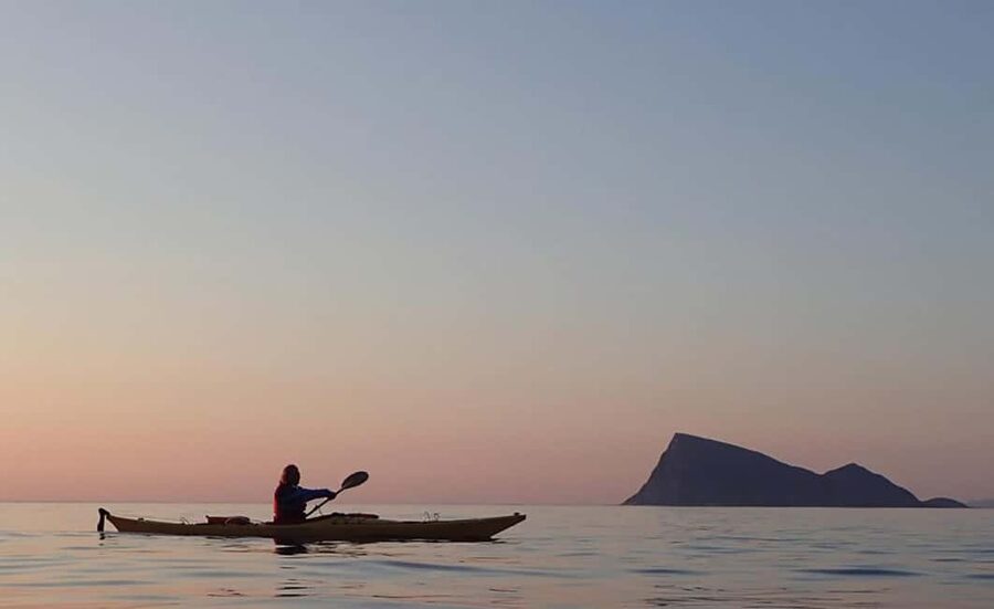 From Tromsø: Sommarøy Midnight Sun Sea Kayaking Tour - Your gear matters in Norway, and you get the cold-water essentials