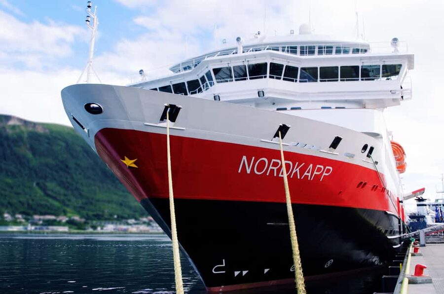 From Tromsø: Tromsø Highlights & History Tour With E-Bike - Skansen Festningsverk and Vervet: how Tromsø’s survival history shows up in views