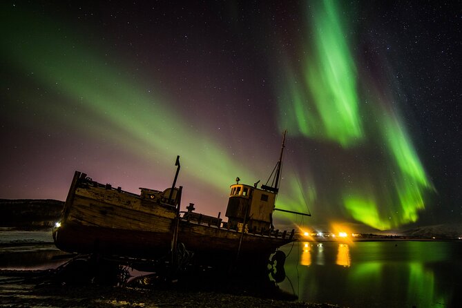 Full Night Magic of the Northern Lights in Tromso - Comfort, Photos, and Drop-Off Within 5 km