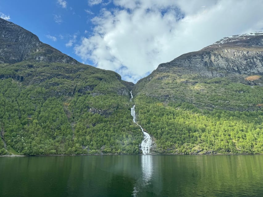 Geiranger Dalsnibba: mini bus tour - Who should book this mini bus tour