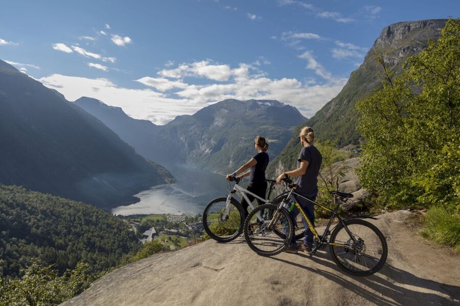 Geiranger Fjord: Downhill Self-Guided Bike Tour - Eagle Bend as a Backup Start if Weather or Road Conditions Force a Change