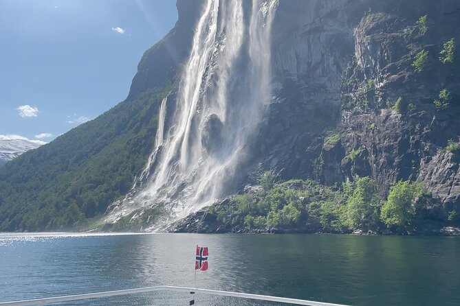 Geiranger Fjord Tour (Geiranger-Hellesylt one way) - See Geiranger from the sea: the fast start that sets expectations
