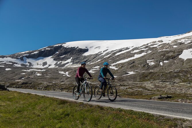 Geiranger: Sky to Fjord Downhill Biking Adventure - Riding the 16 km Downhill: What It Feels Like