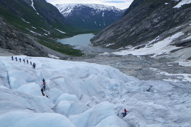 Glacier Hiking and Kayaking Tour on Nigardsbreen Glacier - The 45-minute walk up: glacier education on the move