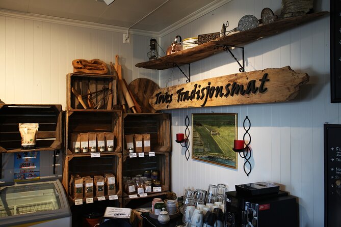 Guided easy snowshoeing with a visit to local café - Meeting point: Tromso Outdoor AS, start time, and what to expect before you go out