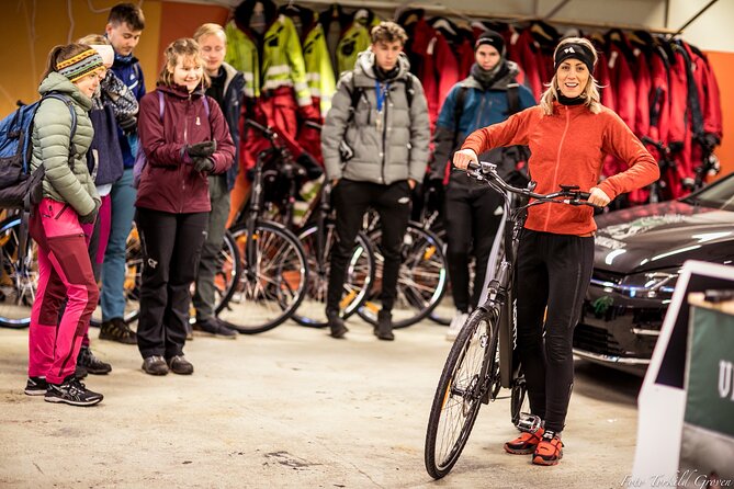 Guided EL-Bike tour in the city of Haugesund and Coastal path - Getting oriented: Haraldsgata to the coastal path