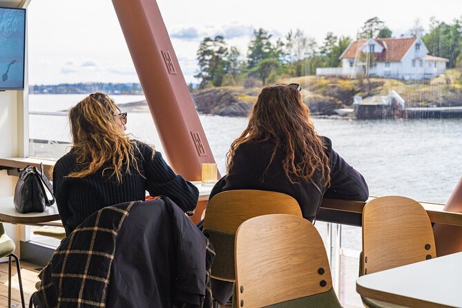 Guided Sightseeing Cruise on Oslofjord by Premium Silent Boat - Food, comfort, and seating tips on Premium Silent Boat