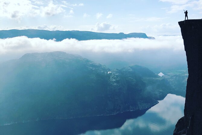 Guided sunrise hike to Pulpit Rock Preikestolen - Rain, wind, and the tour’s all-weather reality