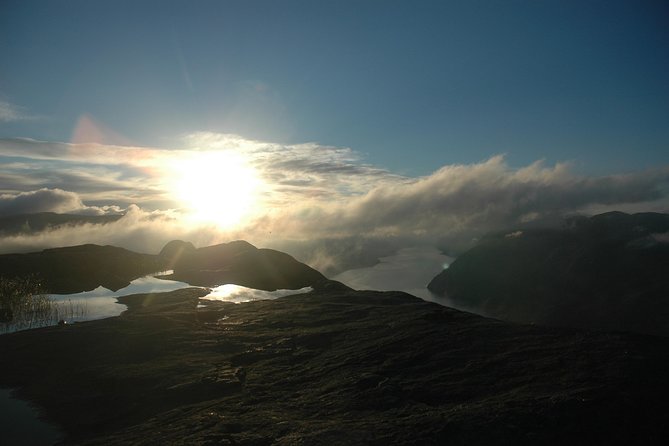 Guided sunrise hike to Pulpit Rock Preikestolen - Getting moving from Lysefjorden Adventure to the trail head