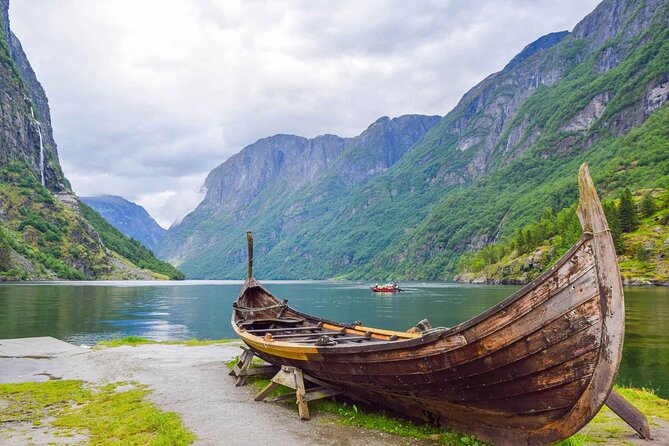 Guided tour to Viking Village, Nærøyfjorden Cruise & Flåm Railway - Gudvangen and Njardarheimr Viking Valley, what you actually get