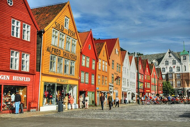 Guided Walking Tour in Bergen - Key highlights of a Bergen walking tour route