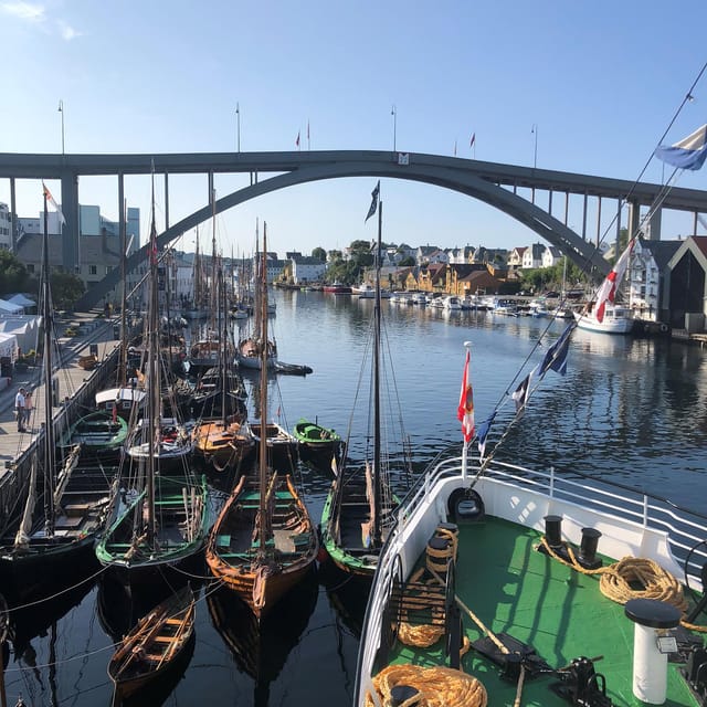 Haugesund: Guided Scenic Minibus tour of Haugesund - Kvalsvik and Rising Tides: Public Art That Links Horses, Oil, and Modern Life