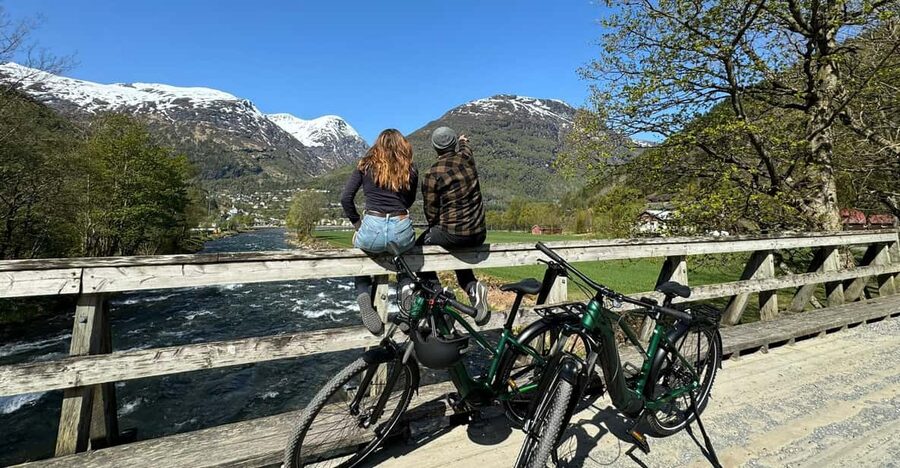 Hellesylt to Norangsdalen: Scenic E-Bike Tour - How the e-bike really helps (and where you still need effort)