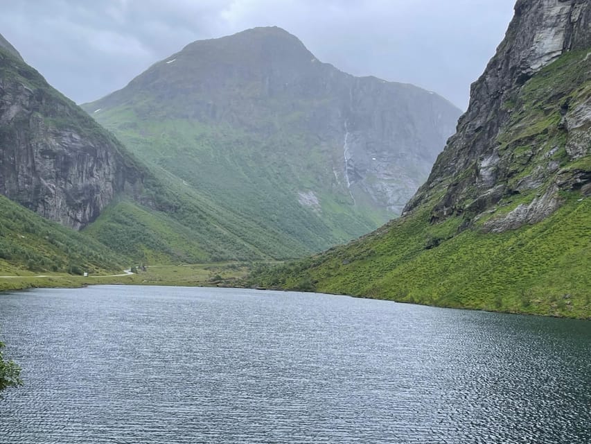 Hellesylt to Norangsdalen: Scenic E-Bike Tour - The snack break: simple, local, and worth pacing yourself