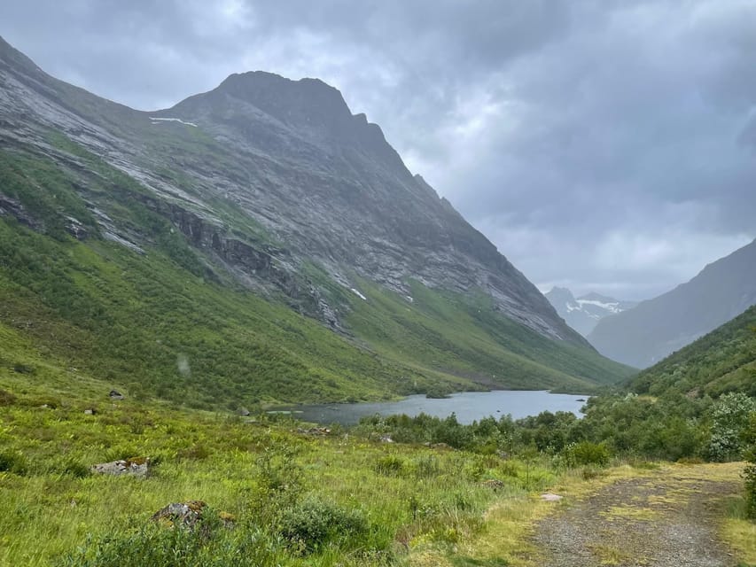 Hellesylt to Norangsdalen: Scenic E-Bike Tour - What to bring for a comfortable day on the bike