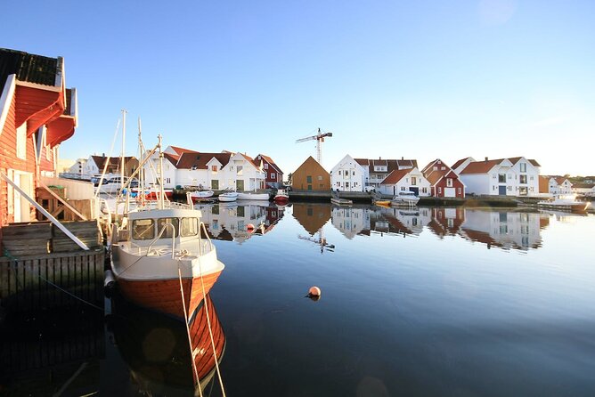 Highlights of the Region -City/Skudenes/Avaldsnes Guided Bustour - Getting On in Haugesund: Easy Start, Comfortable Coach, Real Time Planning