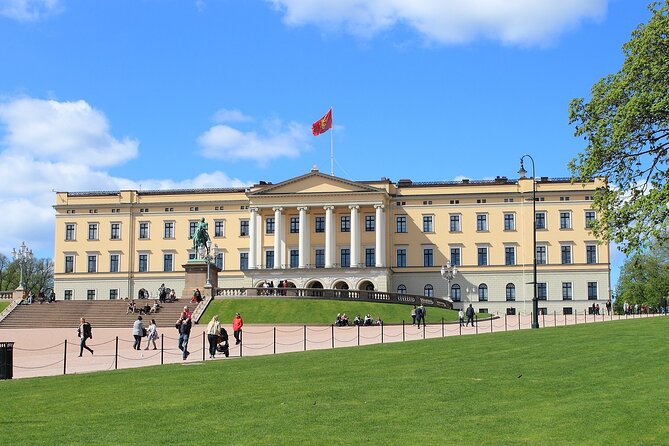 History and Secrets of Oslo Tour - Oslo City Hall: The Nobel Ceremony Setting and the Meaning in the Art