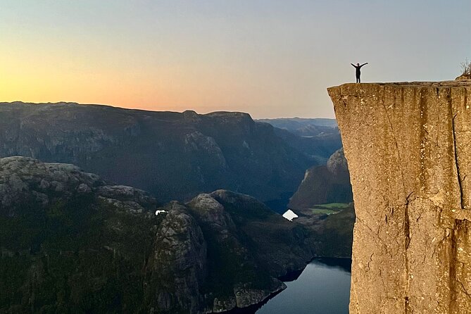 Iconic Preikestolen Hike with Expert Guide - Key highlights to look for