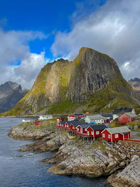 Lofoten: Chinese speaking photo tour - Svolvær to Å - Sakrisøya’s yellow cabins, why color is the real superpower