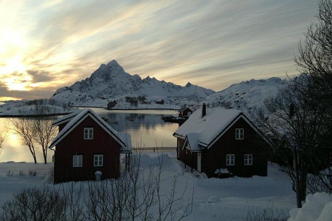 Lofoten Highlights Photo Tour - Henningsvær & Haukland - Entering the Lofoten Photo Tour Mindset